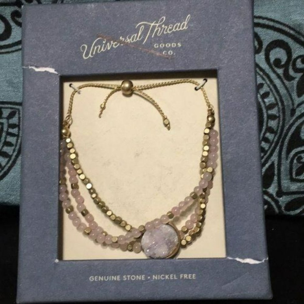 Universal Threads Beaded Rose Stone Bracelet‎